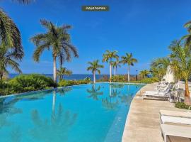 New 3BR Condo - Oceanview Terrace - Private Beach，位于Higuera Blanca的带泳池的酒店