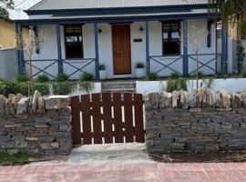 Two roomed private suite in front of cottage, homestay in Grange