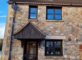 Purdie Close Holiday Let, hotel in Cheddar