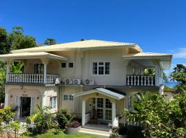 Royal Bay Villa, hytte i Anse Royale