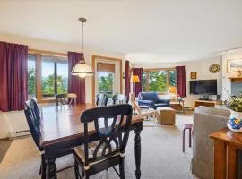 Incredible Highridge 2 bedroom 2 bathroom with Indoor Pool A14