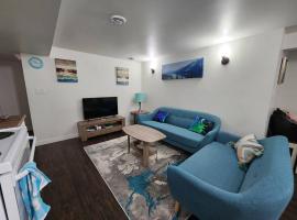 TheAuroras: Vibrant&Cheerful 2 bdrm Stylish suite, ξενοδοχείο στο Σασκατούν