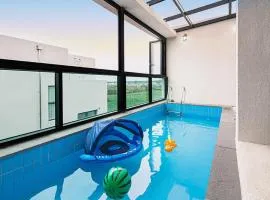 Homechee Kids Poolvilla