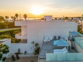 Villa Blumarine e vasca jacuzzi By Cala Salento, hotel di Torre Lapillo