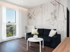 Stylish & Comfy Garbary Apartments with Parking by Noclegi Renters
