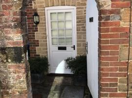 Charming property in the heart of Midhurst, hotel i Midhurst