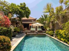 Villa Nesanur - Comfortable & Spacious Beachside Sanur, luxury hotel in Sanur