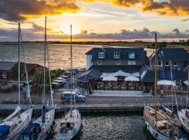 Meerblick Lemkenhafen, hotel din Fehmarn