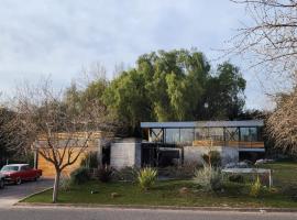 Casa al Margen, lodging in Ciudad Lujan de Cuyo