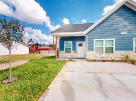 Uvalde Avenue Abode, vila v mestu McAllen