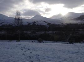 Maol Ruadh, hotel in Roybridge