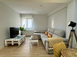 Apartamentos 2K - Apartamento en el centro de Castro Urdiales reformado, hotell sihtkohas Castro-Urdiales