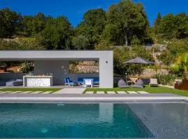 Luxury Villa Depollo