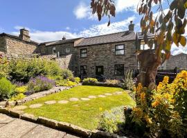 The Old Barn, pet-friendly hotel in Reeth