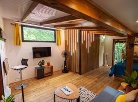 Kalinao - Bungalow chic en nature, holiday rental in Les Abymes