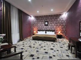 jaba palace hotel, habitación en casa particular en Tiflis