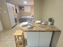 Sun and Beach Escape, one bedroom apartment., hotel din Paradera