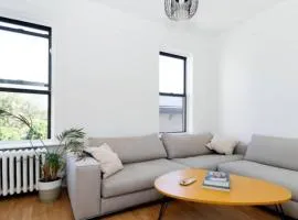 Stunning 3BR Apartment in NYC!