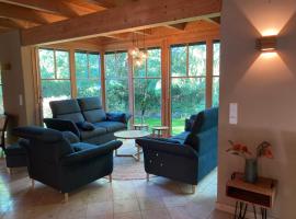 Ferienhaus Pferdehof Birkholz, отель в Бернау