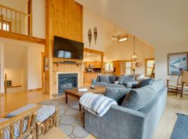 West Dover Family Home with Game Room and Home Theater, hotel a West Dover