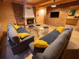 Chata Domaša - Nová Kelča, hotel with hot tubs in Valkov