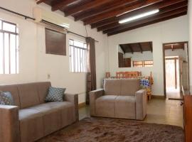 Alquiler por día centro, holiday home in Encarnación