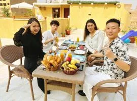 Discover pyramids inn