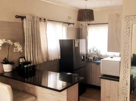 Gorgeous 1-Bed apartment in Harare, apartment in Harare