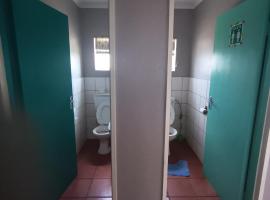 Prime Guest Inn, hostería en Benoni