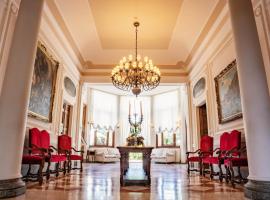 Relais Villa Pomela – hotel w mieście Novi Ligure