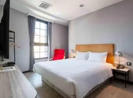 CHECK inn Taichung Ziyou