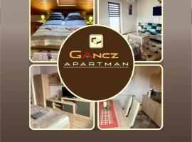 GANCZ APARTMAN, hotel perto de Nádasdy Castle, Sárvár