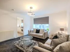 Central City Hideaway - Luxury 2 Bed city centre Apartment