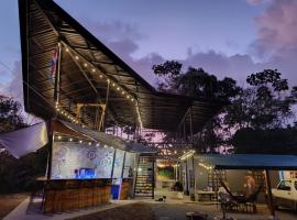 Shipwrecked Hostel, hostel v destinaci Uvita