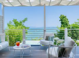 San Benedetto Camping Relais, hotel v destinaci Peschiera del Garda