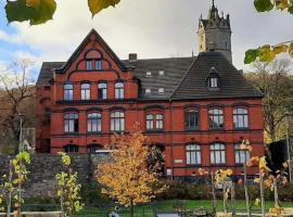 back to school (rote Schule), hotel em Andernach