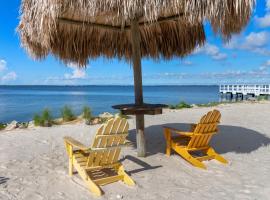 Beachy Vibes + Game Day Fun on the Bay!, Hotel in Tampa