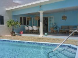 NEW ! Cozy Casa, villa in Oranjestad