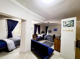 THE POT AIRBNB, FAERIE GLEN, PRETORIA EAST, pet-friendly hotel in Pretoria