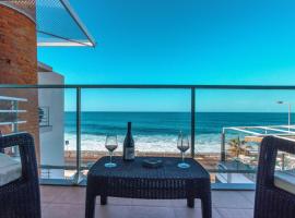 Apartment 7 on Paul do Mar Beach، شقة في بول دو مار