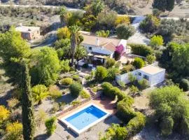 Cubo's La Maison de Mily