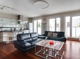 Lasek Marceliński 2-Bedroom Apartment