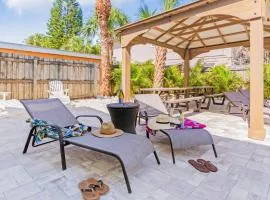 7 Bedroom 5 Bath Home with Cottage on Clearwater Beach!