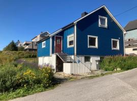 The Blue House at the end of the World I, allotjament vacacional a Mehamn