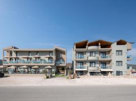 Vrahakia beach、サルティのホテル