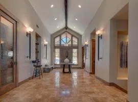 Mountain Majesty at Grays Crossing - Luxury 4BR 4BA w Private Hot Tub
