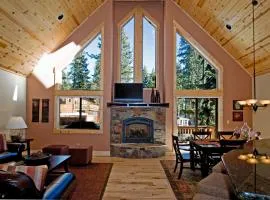 Red Cedar on North Shore - Beautiful 3BR w Gorgeous Furnishings in Tahoe City