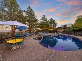 Private Pool and Large Deck Modern Cotati Villa!