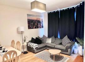 Awesome 4 Bed House in Manchester, holiday home in Manchester