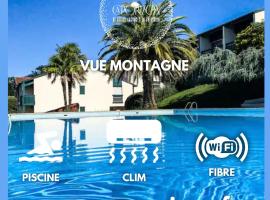 Caporizon-Baillenia-T1 Vue Montagne - Piscine St Jean de luz – hotel w mieście Saint-Jean-de-Luz